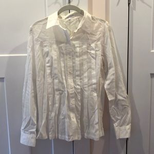 Vince button down shirt with pleated detail, size 6